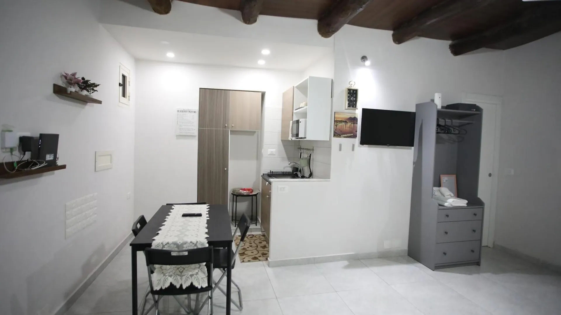 Vincent'S House Apartment Naples Italy